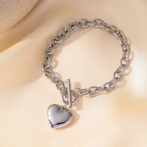 Ae2182 OT Buckle Big Heart Bracelet / Steel Color