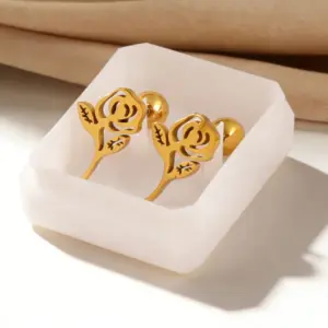 Gold / Average Size / Style 17