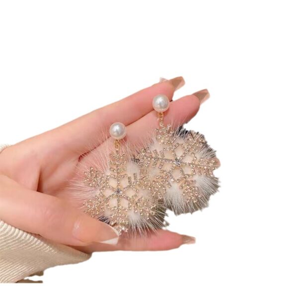 Wholesale Christmas element zircon pearl exaggerated snowflake earrings