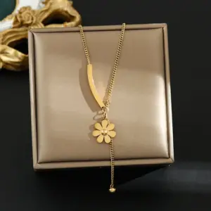 8325-Gold