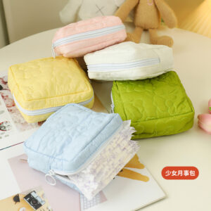 Wholesale Cross-border Cream Storage Bag Quilted Cute Home Small Square Bag Portable Mini Tampon Moon Bag Clutch Bag