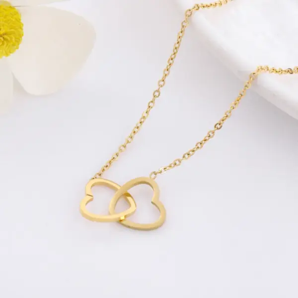 Wholesale Real Gold Plated Heart Shape 304 Stainless Steel Simple Style Waterproof Non Tarnish Stainless Steel Pendant Necklace