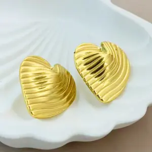 Gold / Average Size / Style 11