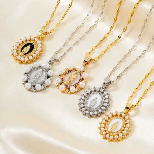 Wholesale Vacuum Plating K Gold Plated Round Virgin Mary 304 Stainless Steel Copper Vintage Style Religion Artistic 304 Stainless Steel Pendant Necklace