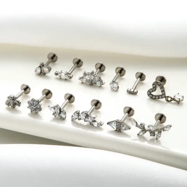 1 Piece Ear Cartilage Rings & Studs IG Style Vintage Style Leaves Heart Shape Bee Pure Titanium Plating Inlay Zircon