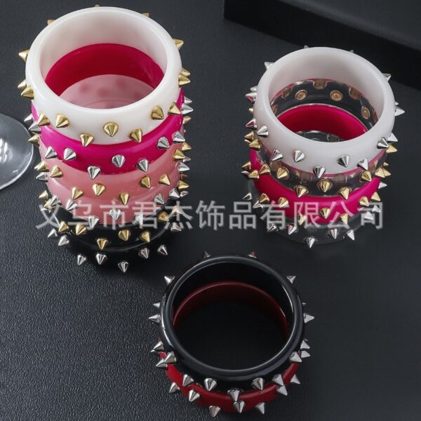 oly-f6c382daeb1b1a626a76d37bb407dfcf Wholesale Trendy and domineering punk rivet spike bracelet