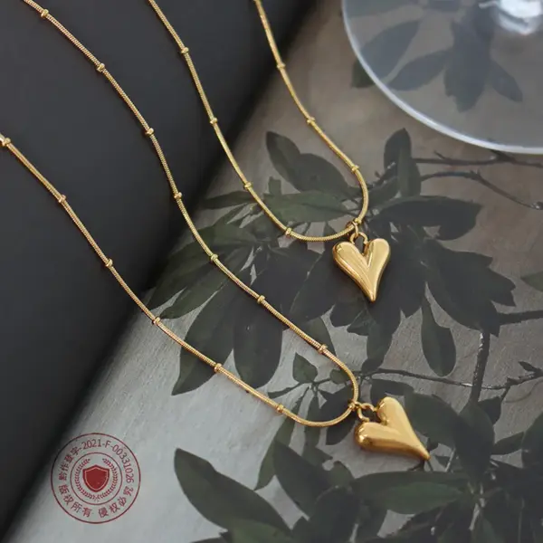 Wholesale PVD Coated Real Gold Plated 18K Gold Heart 304 Stainless Steel Simple Style Waterproof Non Tarnish 304 Stainless Steel Necklace