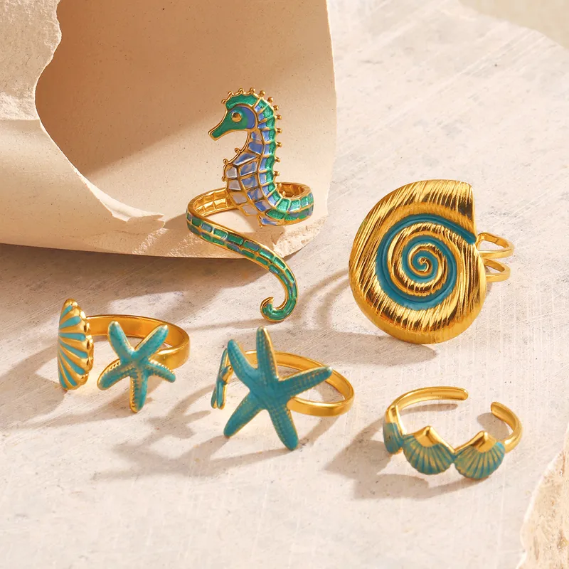 Wholesale Stainless Steel 18K Gold Plated Starfish Shell Horse Conch Open Ring Fashionable Beach Vacation Style Suitable For Ladies Daily Beach Wear