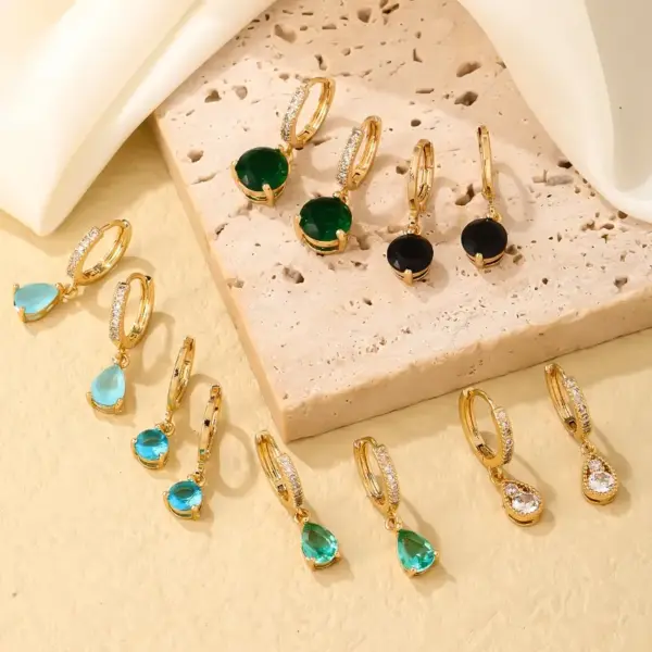 Wholesale 1 Pair Casual Sweet Simple Style Round Water Droplets Plating Inlay 304 Stainless Steel Copper Zircon Gold Plated Drop Earrings