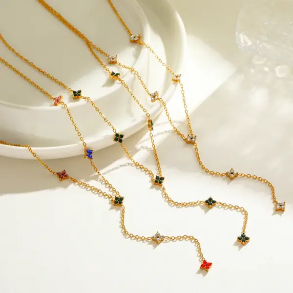 Wholesale Elegant Simple Gold Plated Stainless Steel Zircon Leaf Pendant Necklace For Women Casual Romantic Cute Female Style