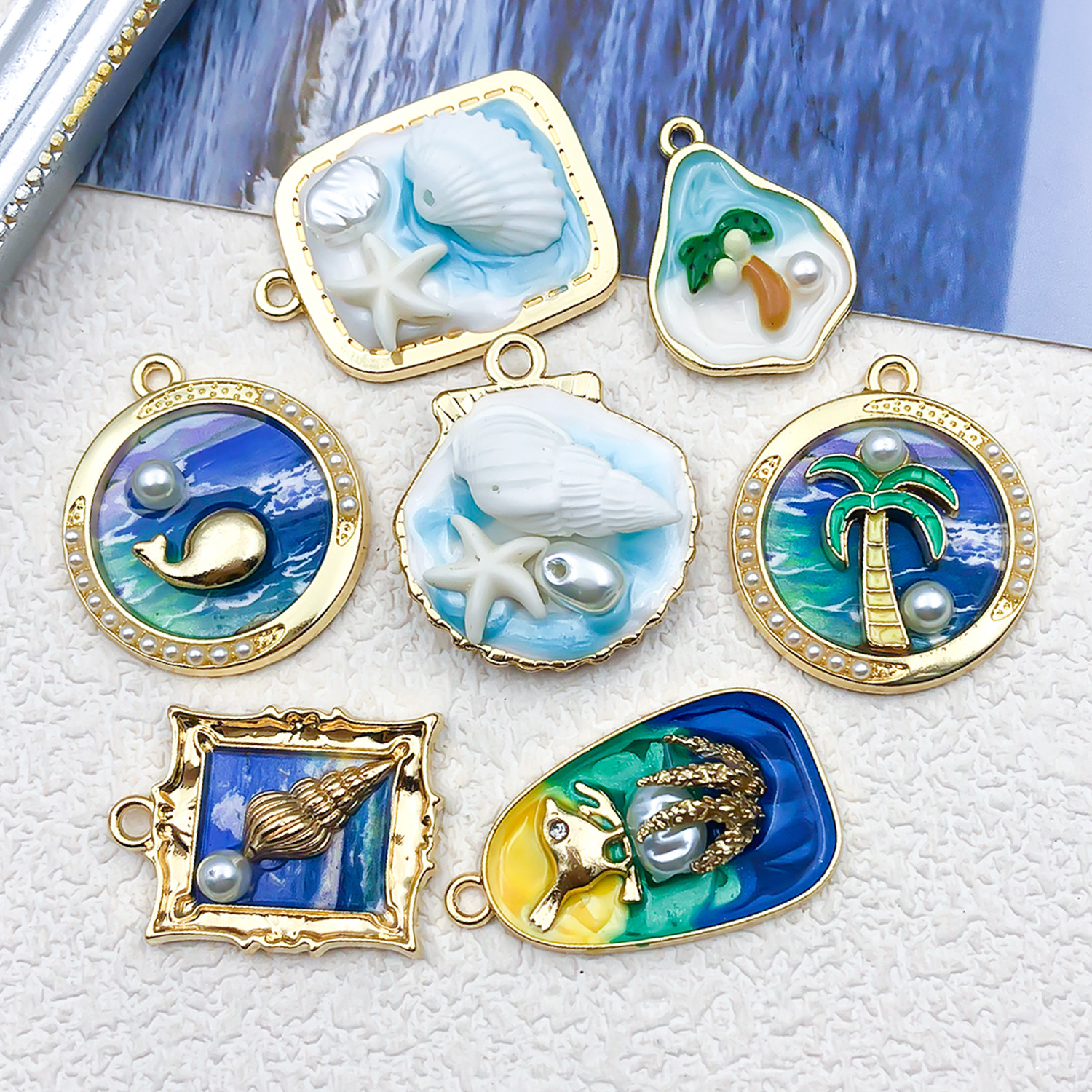 Wholesale French Oil Painting Blue Ocean Series DIY Alloy Oil ipping Aessories Cat Eye Crab Jellyfish Pendant Necklace Earrings