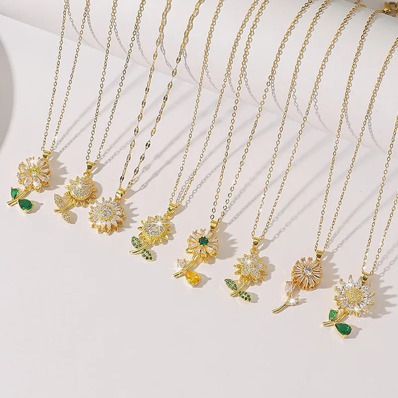 Wholesale Fashion Rotating Flower Lawn Weekend Titanium Steel Necklace Elegant Simple Retro Collarbone Chain Women's Jewelry Geometric Pattern