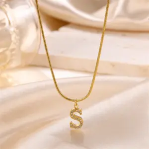 Gold / Letter S