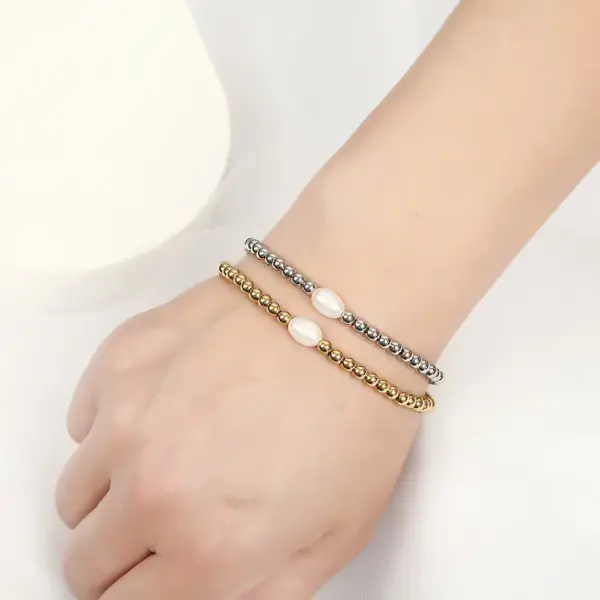 Wholesale Elegant Round Stainless Steel Freshwater Pearl Plating Gold Plated Bracelets