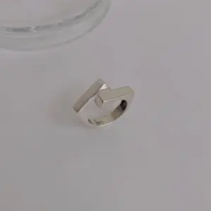XTY060 / Adjustable Opening