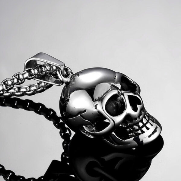 Wholesale European and American New Jewelry Stainless Steel Necklace Personalized Retro Skull Necklace Punk Style Men's Titanium Steel Necklace