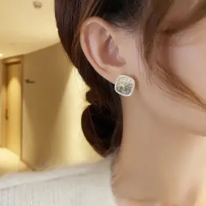 Classic Style Auricular Needle Model