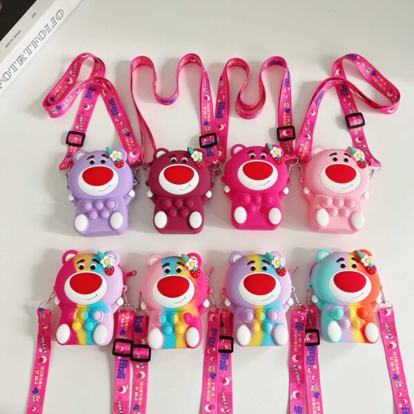 Wholesale 2023 New Rodenticide Pioneer Wallet Strawberry Bear Bag Bubble Crossbody Chilen's Cartoon Coin Purse Decompression Silicone Bag