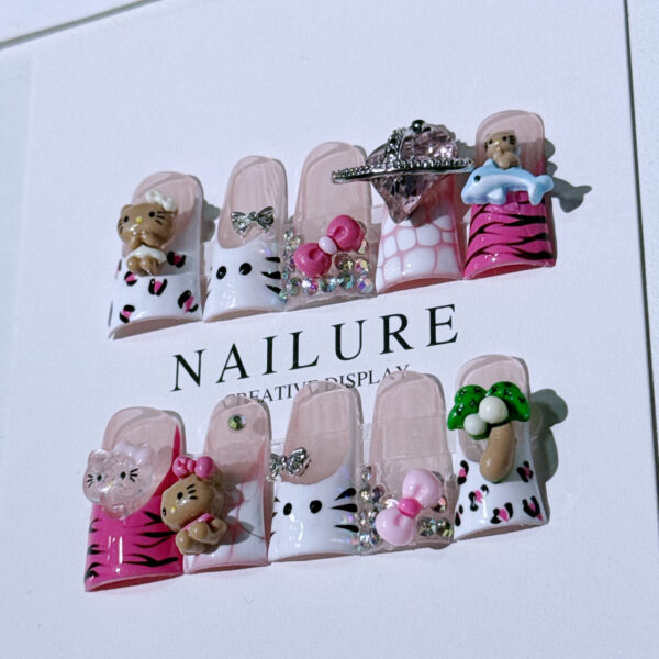 Wholesale Cross-border duckbill nail art region limited European and American nails hand-worn armor