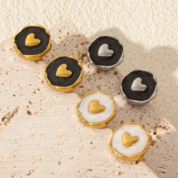 Wholesale PVD Coated Real Gold Plated Round Heart Shape 304 Stainless Steel Elegant Waterproof Non Tarnish Ear Studs