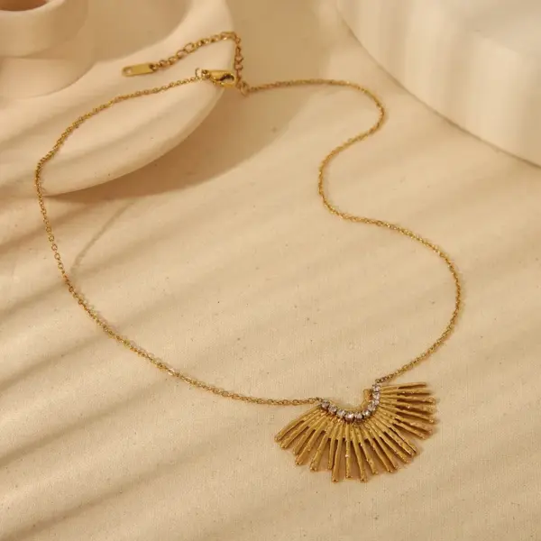 Wholesale Jewelry Retro Luxurious Classic Style Sun 304 Stainless Steel Zircon 18K Gold Plated Plating Inlay Earrings Necklace