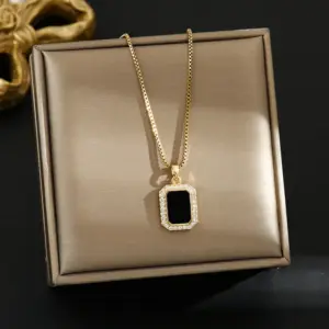 8322-Gold
