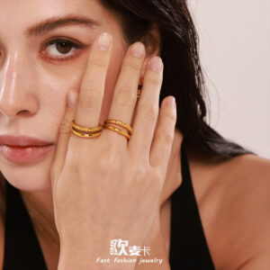 Wholesale Oumika Minimalist Twist Double Opening Ring Stainless Steel Plated 18k Gold Color Preservation Finger Ring in stock