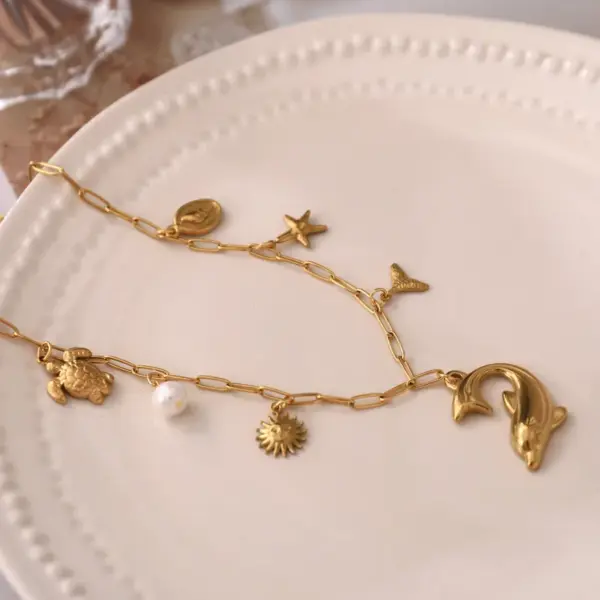 PVD Coated 18K Gold Plated Starfish Dolphin Shell 201 Stainless Steel 304 Marine Style Simple Waterproof Non Tarnish Pendant Necklace