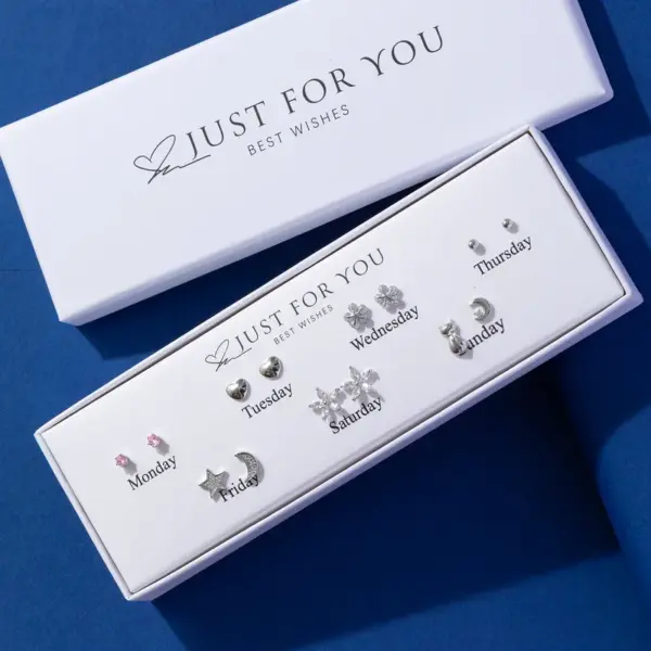 Wholesale 1 Set Casual Elegant Animal Floral Daisy Copper Artificial Pearls Artificial Diamond Rack Plated Plated 14K Gold Plated 16K Gold Plated Women's Gold Silver Ear Studs