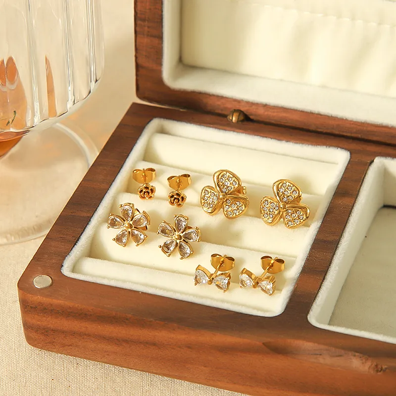 Wholesale PVD Coated Real Gold Plated 18K Gold Heart Shape Bow Knot 304 Stainless Steel IG Style Sweet Waterproof Non Tarnish Ear Studs
