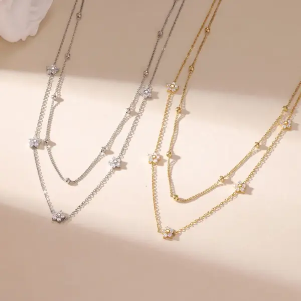 Wholesale Titanium Steel Star Flower Pendant Clavicle Chain Necklace Stainless Steel Non-fading Double Layer Stackable Women's Jewelry