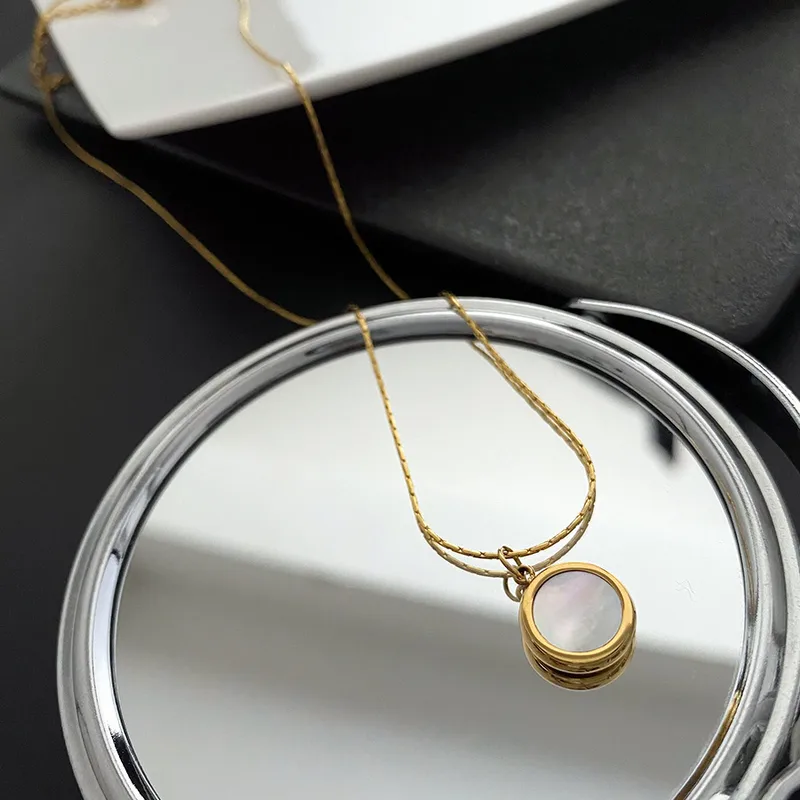Wholesale Elegant Geometric Titanium Steel Necklace