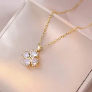 X3341 White Rotating Necklace