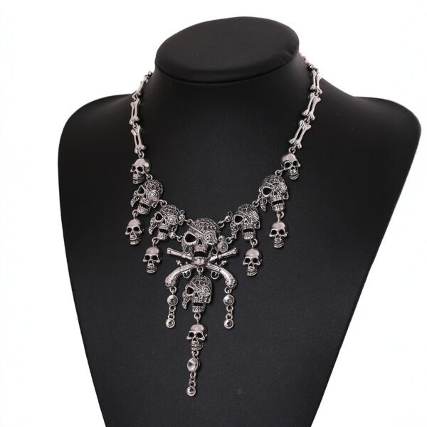 Wholesale Halloween accessories European and American retro exaggerated multi-layer skull ghost head tassel alloy necklace wholesale women