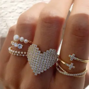 Wholesale Simple Style Heart Shape Copper Rings Inlay Zircon Copper Rings
