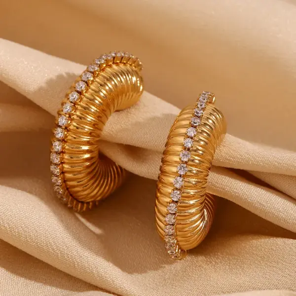304 Stainless Steel Solid Color PVD Coated Rhinestones 18K Gold Plated Real Gold Plated 18K Gold Simple Style Classic Style Waterproof Non Tarnish Plating Inlay Ear Studs