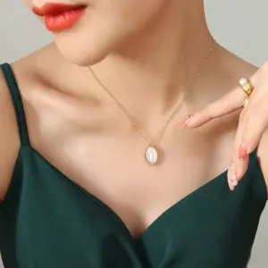 P704-Gold Large White Necklace
