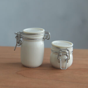Storage jar retro white