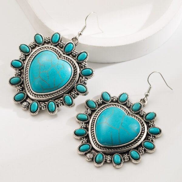 oly-f9763f724920df316cfe2210ba376794 Wholesale Heart-shaped ethnic style earrings
