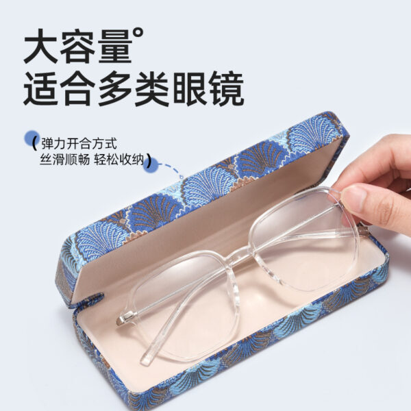 Wholesale Glasses box high color value ethnic style ginkgo leaf high sense portable anti-pressure myopia eye storage box in stock