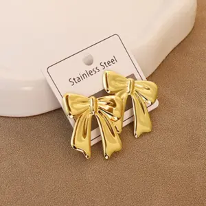 Gold / Average Size / Style 42