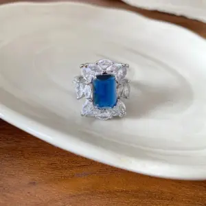 79 # Ring - Silver - / Blue