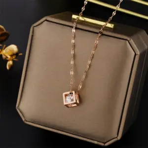 8839 / Rose Gold