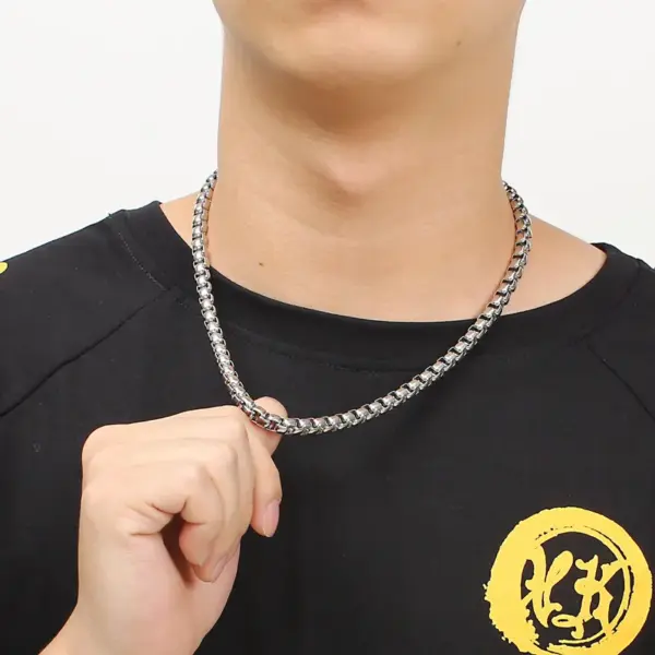 PVD Coated 18K Gold Plated Solid Color Titanium Steel Simple Style Waterproof Non Tarnish 304 Stainless Steel Necklace