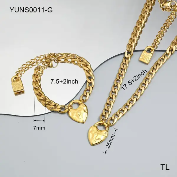 304 Stainless Steel Heart Shape PVD Coated Stone-Free Real Gold Plated Casual Simple Style Classic Style Waterproof Non Tarnish Plating Cuban Link Chain Curb Chain Ball Chain Figaro Chain Gold Bracelets Necklace