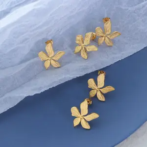 Wholesale French Style Geometric Plating 304 Stainless Steel No Inlaid 18K Gold Plated Earrings