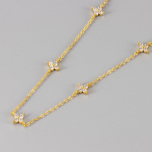 oly-fa6c93bdcf17594411365cc81553e0ca Wholesale Gypsophila Necklace AliExpress Explosive Temperament Daily Commute All-match Clavicle Chain