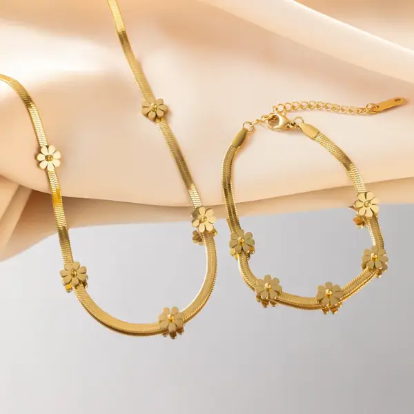 Wholesale Simple Style Flower Titanium Steel Plating Bracelets Necklace