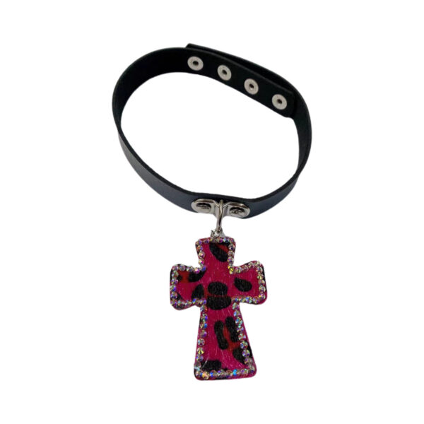 Wholesale Original homemade handmade personalized niche hot girl jewelry genuine leather leopard-print Diamond-embedded cross necklace collar