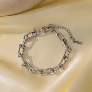 Ae2192 Horseshoe U-Shaped Bracelet / Steel Color
